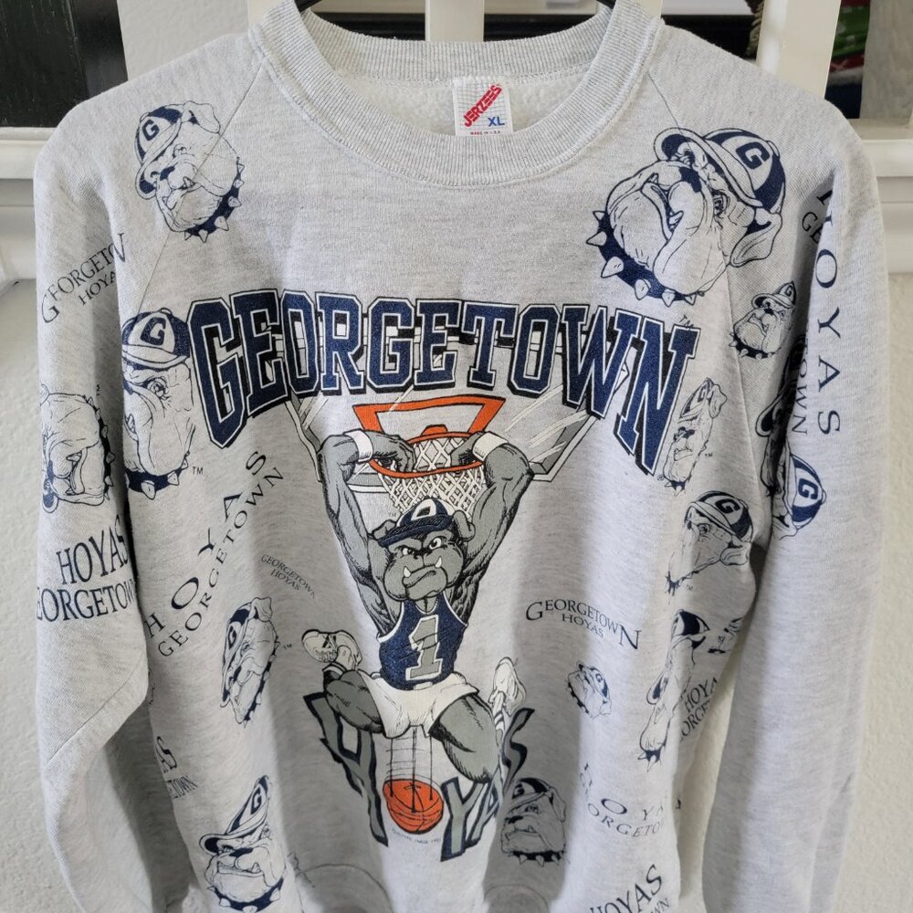Retro Georgetown Hoyas Sweatshirt.